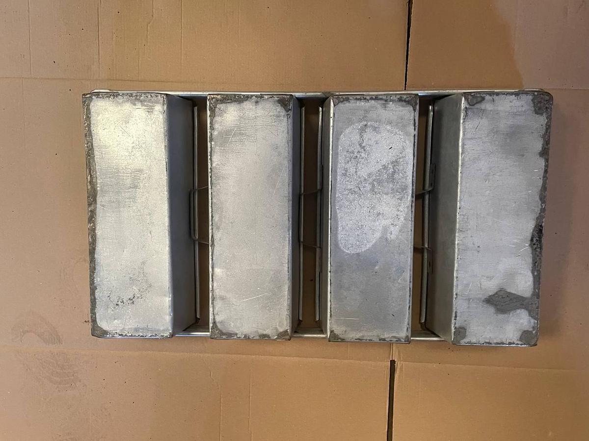 Used KAAK Bread baking pans