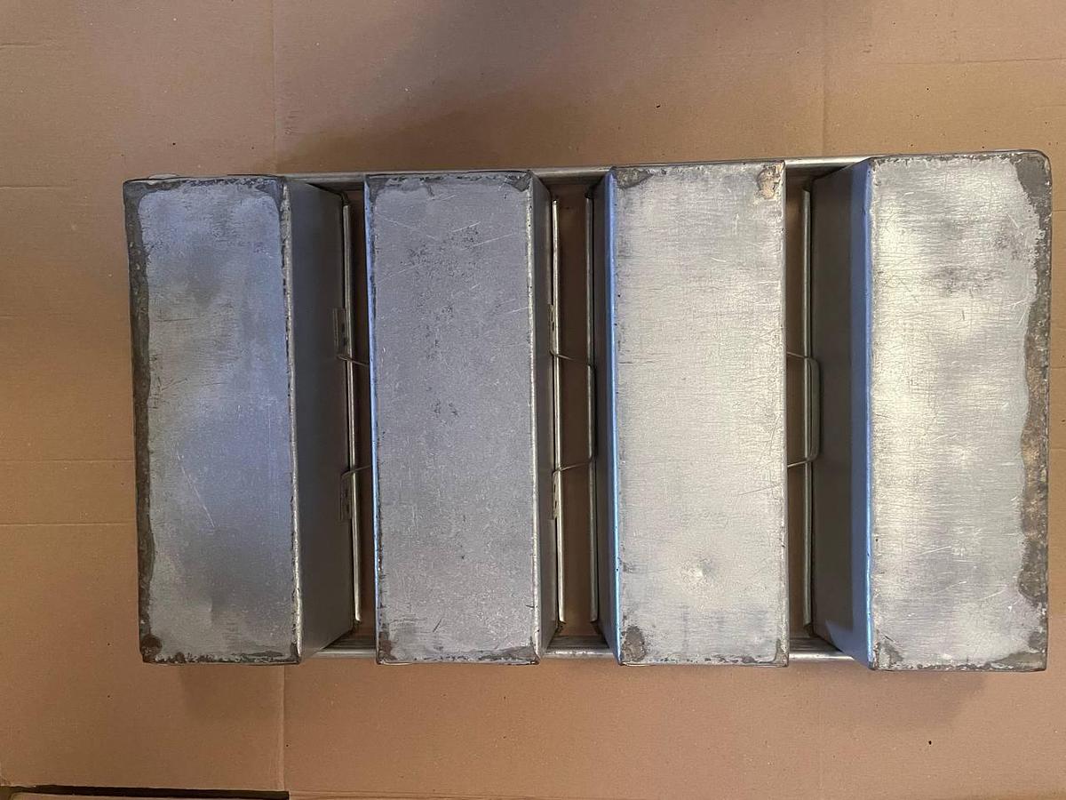 Used KAAK Bread baking pans
