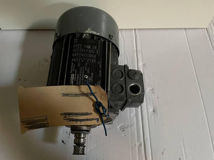 Used LENZE 32699 Extertal 3 ∼ Mot EN60034 GSS04-2M VAR 071C42