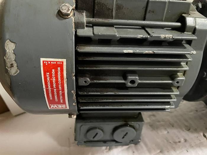 Used LENZE 32699 Extertal 3 ∼ Mot EN60034 GSS04-2M VAR 071C42