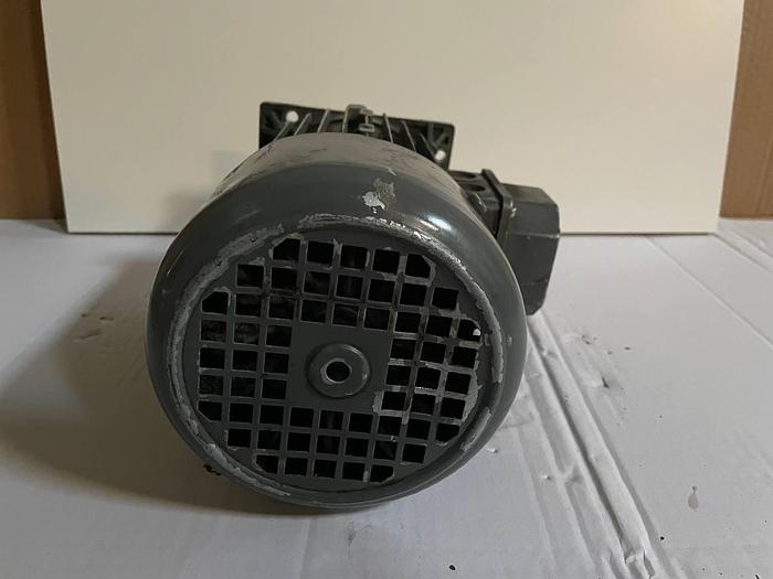 Used LENZE 32699 Extertal 3 ∼ Mot EN60034 GSS04-2M VAR 071C42
