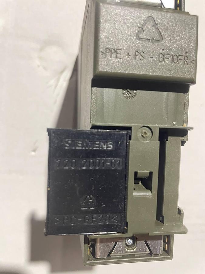 Used 2001 SIEMENS 6ES7 350-1AH03-0AE0 SIMATIC S7  DC 24V/ 0.5A