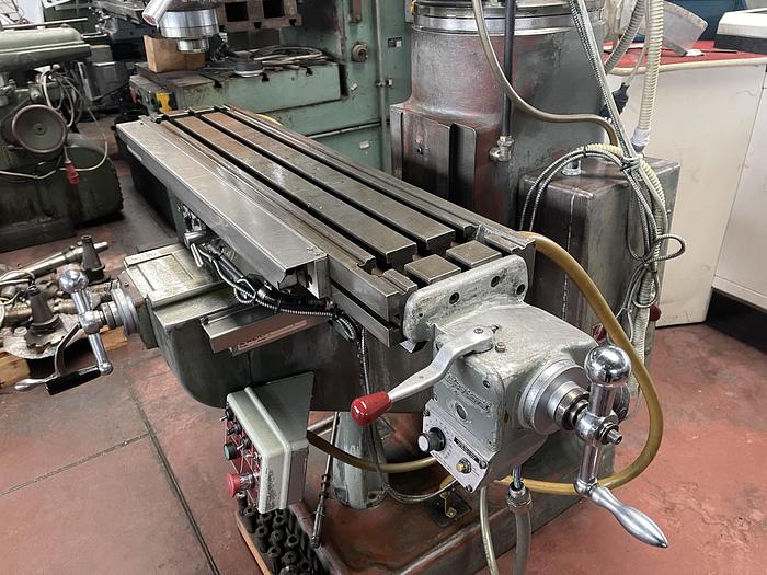 Buone Fresatrice a Testa Veloce BRIDGEPORT