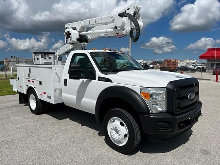 Used Altec AT40G Bucket Boom on 2015 Ford F550 Reg Cab Utility Truck - C46671