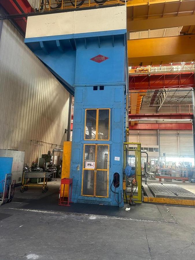Usato Pressa idraulica doppio montante NAVA 1600 ton.