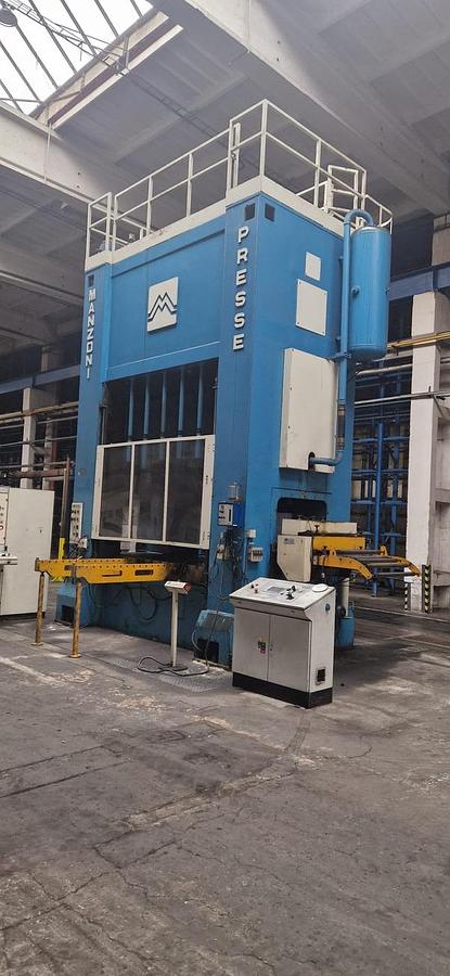 Usato Pressa meccanica doppio montante MANZONI 630 ton.