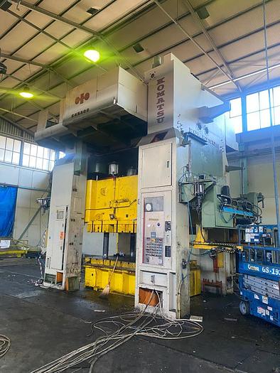 Usato Pressa meccanica Komatsu 800 ton.