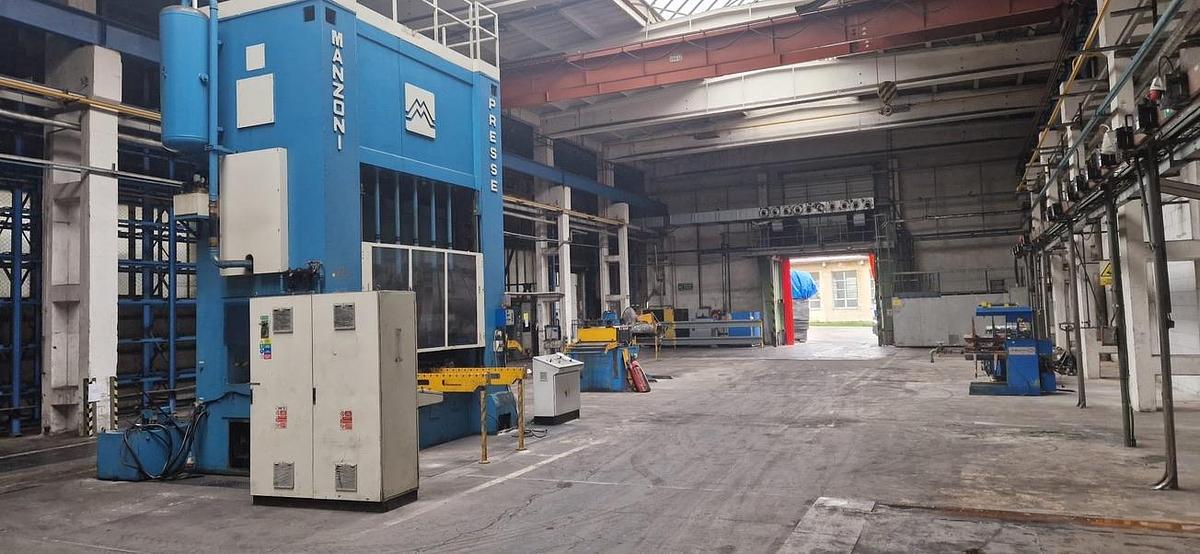 Usato Pressa meccanica doppio montante MANZONI 630 ton.