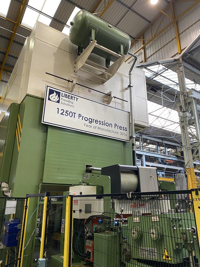 Usato Pressa IMV 1.250 ton Piani 4.500 x 2.000