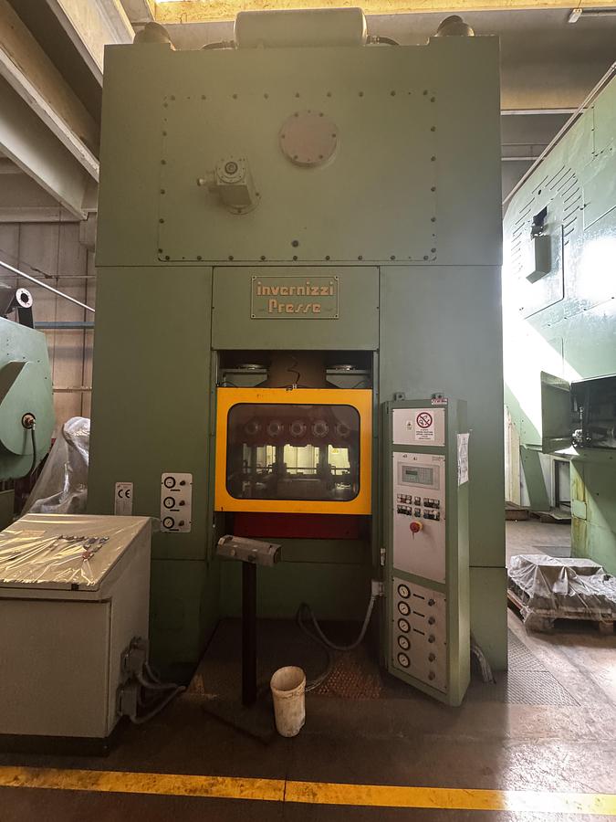 Pressa ginocchiera INVERNIZZI 1000 ton