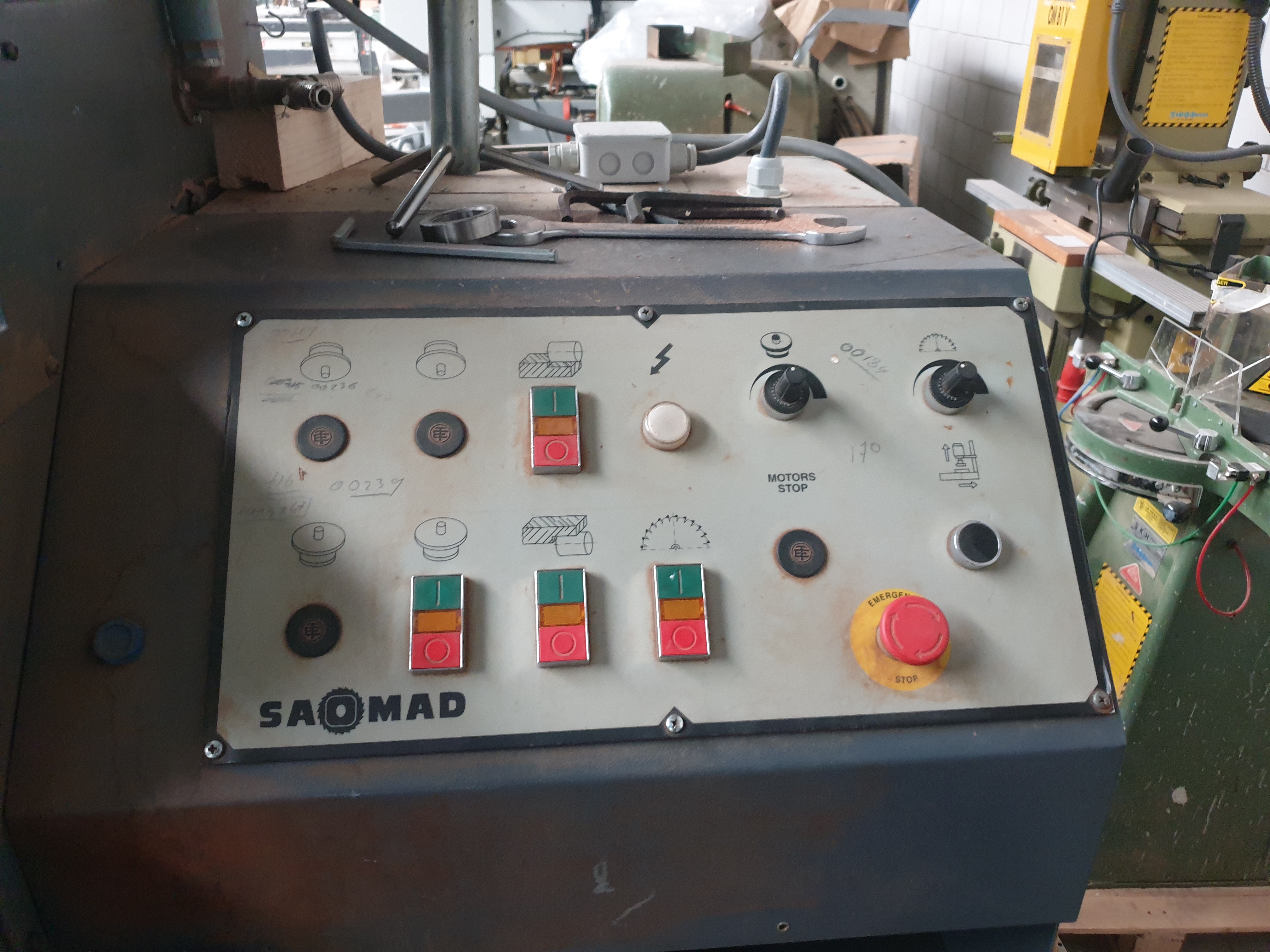 Usado 1999 SAOMAD UTP 150/6