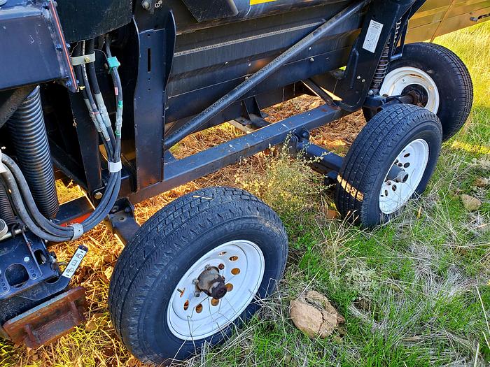 Used Case 8120 Combine w/ 40' Draper Head ** 1300 Sep Hrs **