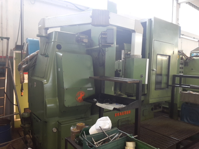 Used Pfauter P-630 PLC