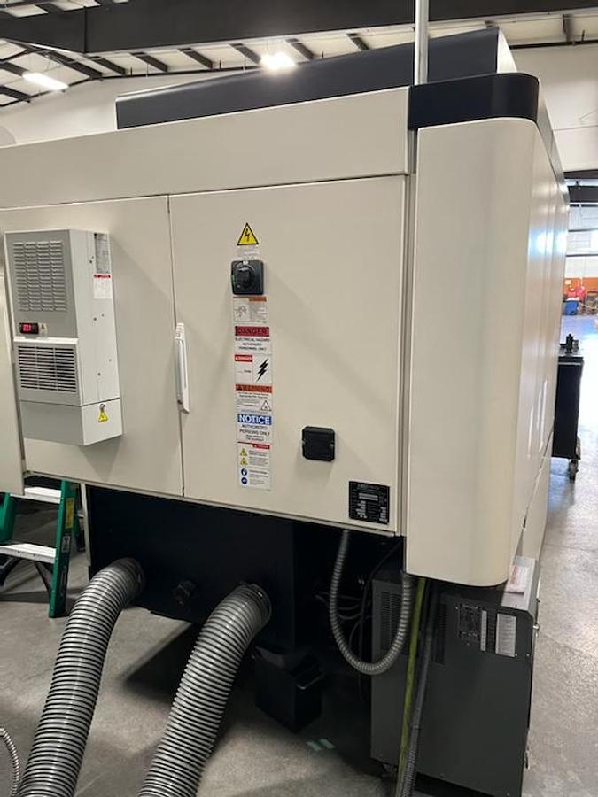 Used 2019 HWACHEON Hi-M G1 CNC Vertical Machining Center For Graphite