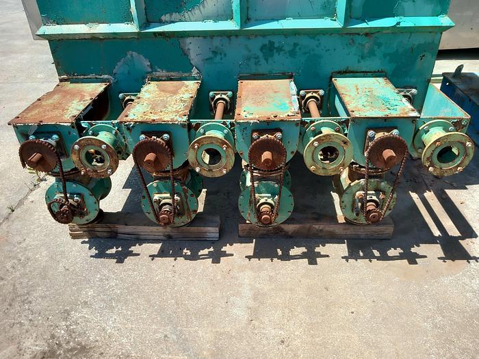 Used Tulha con 8 saidas