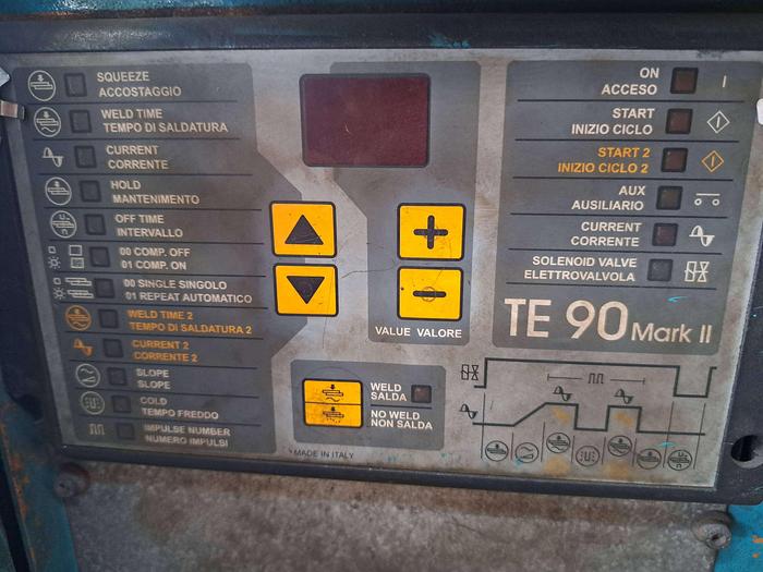 Used Máquina de soldar por pontos ARO