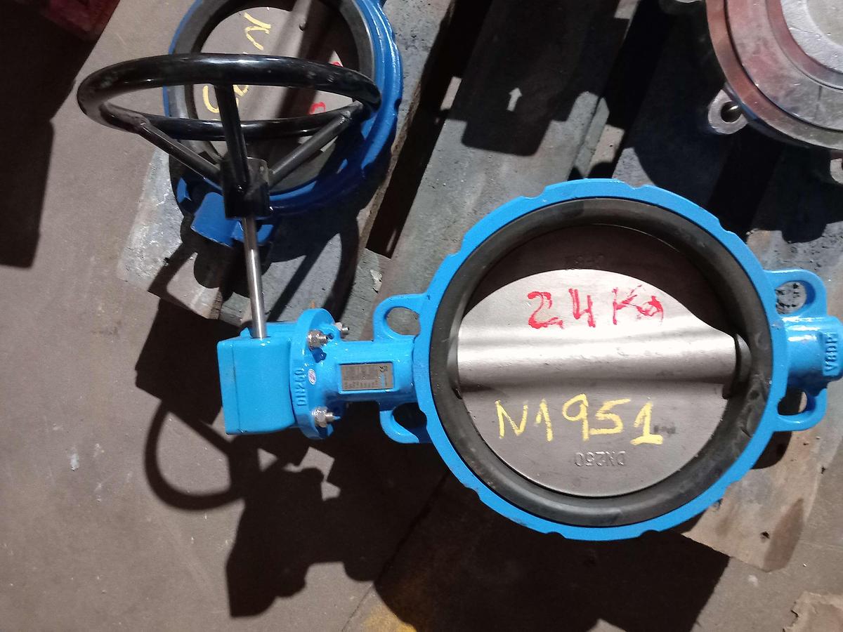 Used 2018 Valvula borboleta manual Ecom DN-250