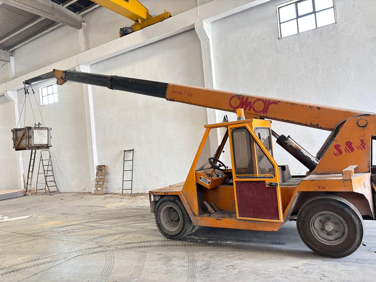 Used Empilhador telescópico de 7 toneladas OMAR