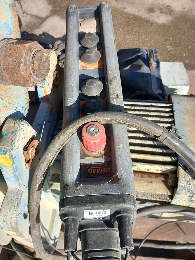 Used Guincho DEMAG 2 Tn