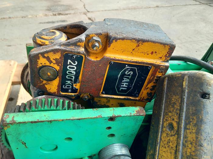 Used Guincho STAHL de 2 ton