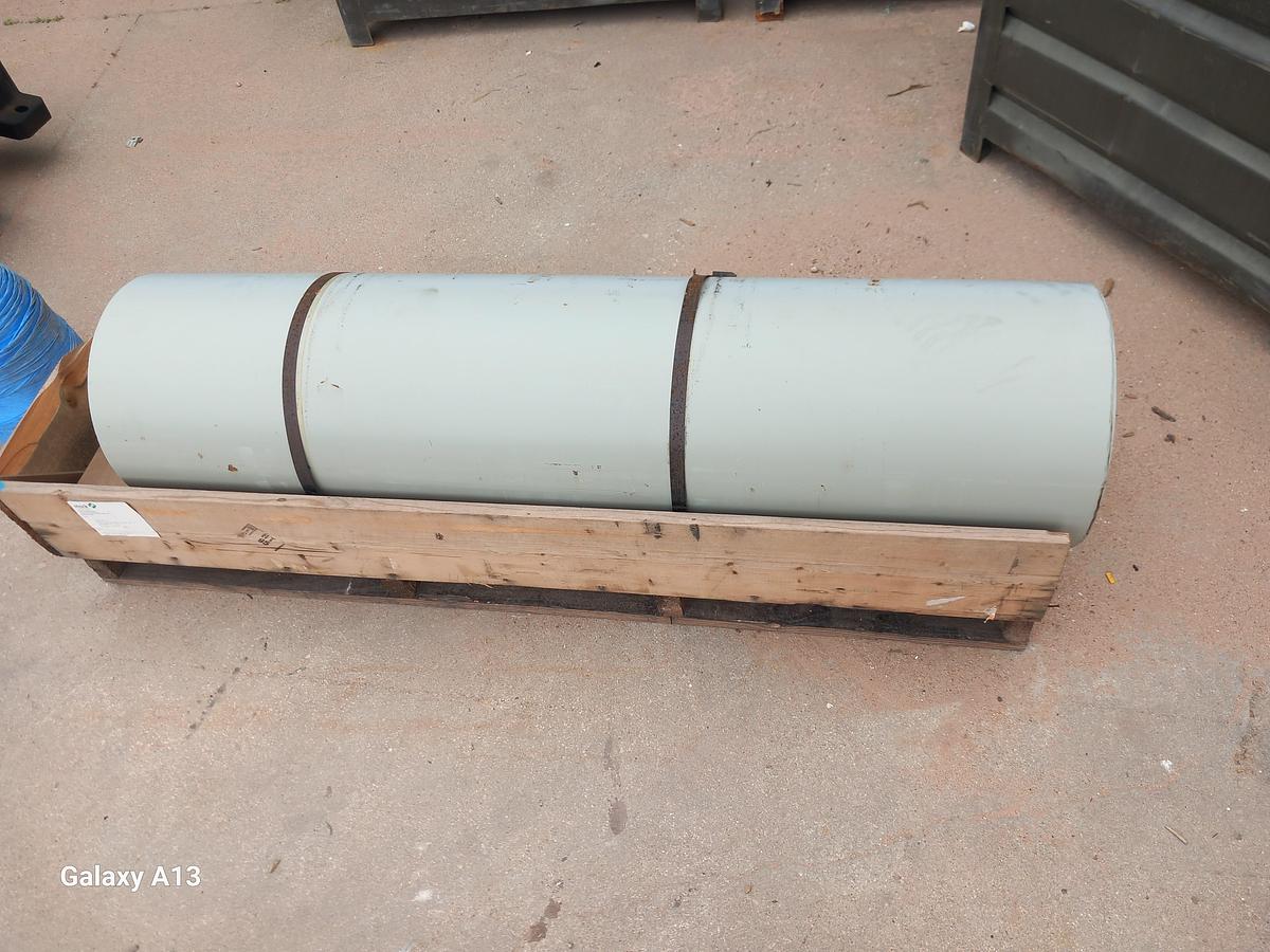 Used Tambor de acionamento com banda de rodagem lisa 350 x 1330