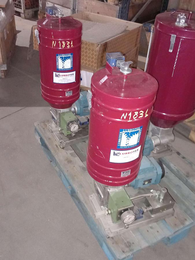 Used Bomba lubrificação eletrica Lubrotek 