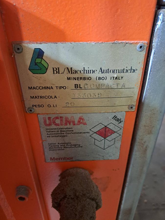 Used Linha de ensacamento e paletização HRV