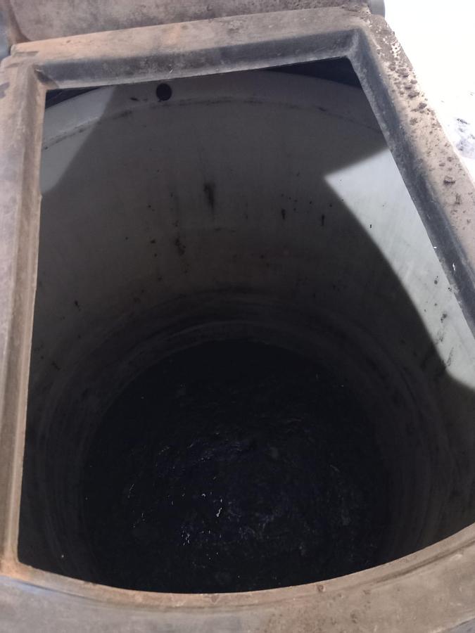 Used Reservatorio para oleos 1000 l.