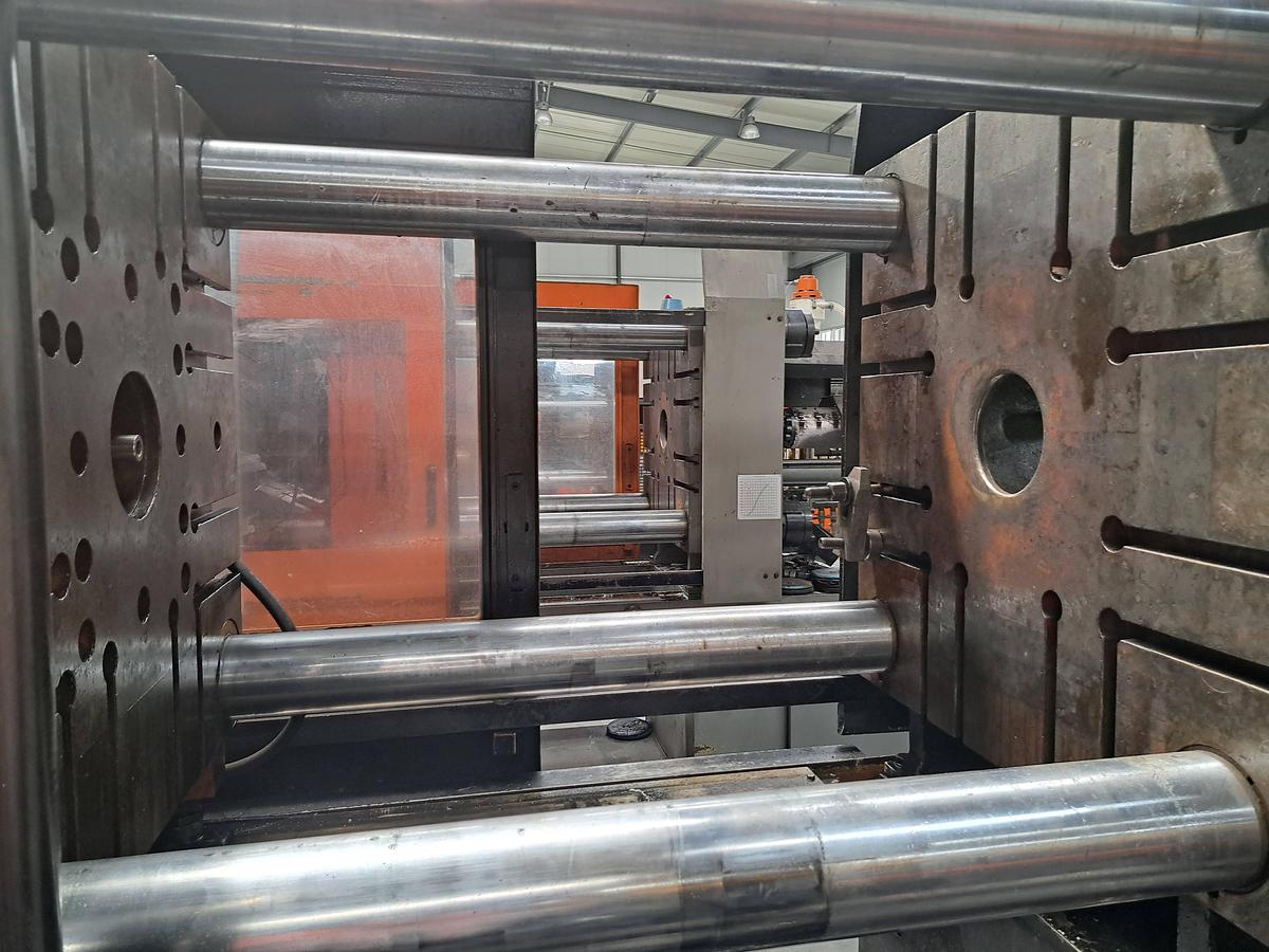 Used 1988 SANDRETTO EUROMAP 1960-350 Serie hp 350 S7 350