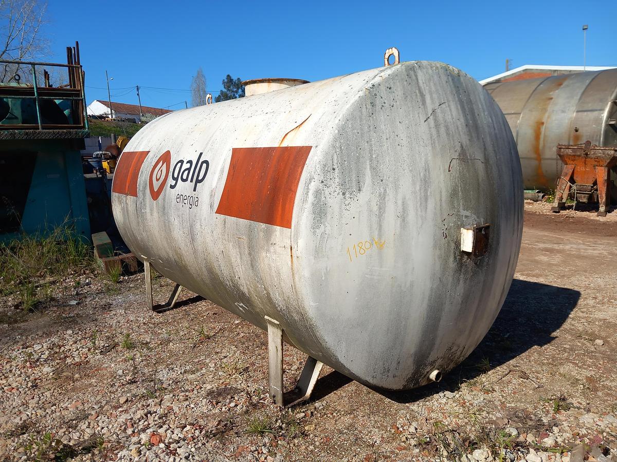 Used Reservatório de ferro para combustivel