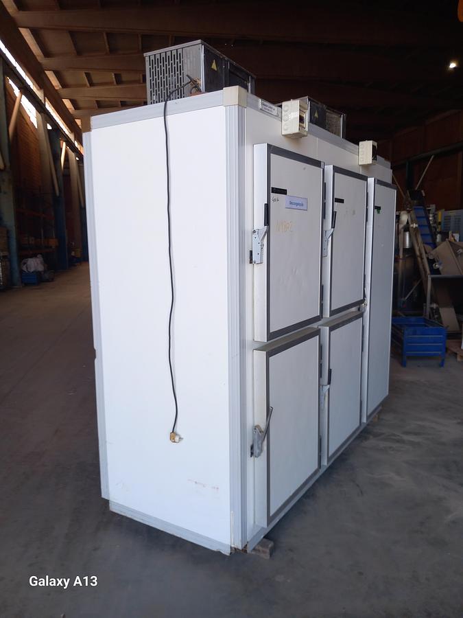 Used Misa arca descongelação e preparação