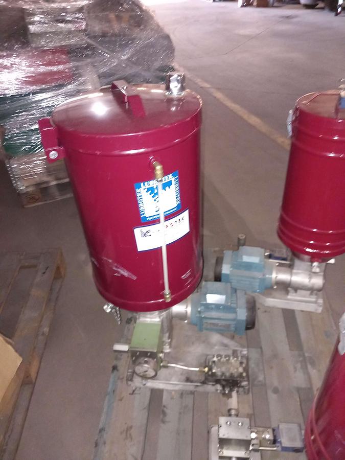 Used Bomba lubrificação eletrica Lubrotek 