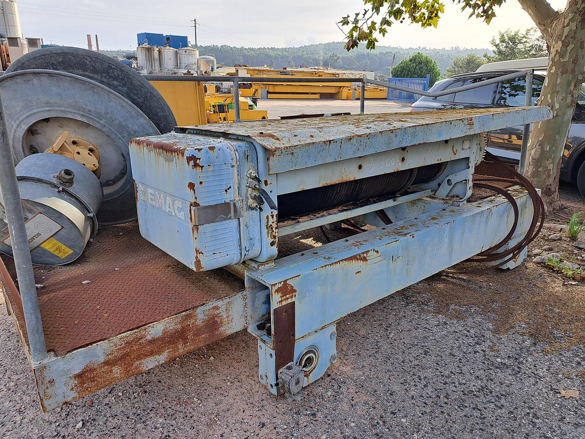 Used GUINCHO Demag 25TN