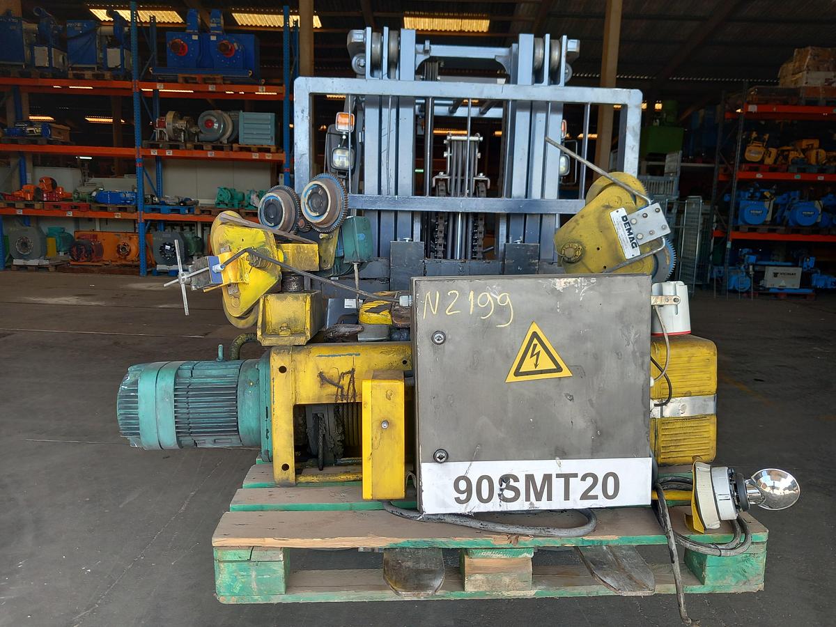 Used Guincho Demag 2,5 Tn
