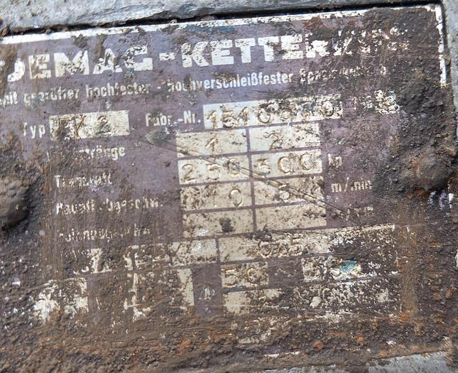 Used Guincho elétrico DEMAG de 250kg