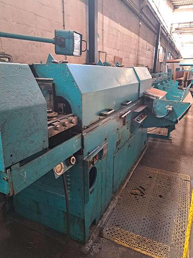 Used Máquina de corte de arame WAFIOS modelo R 51B