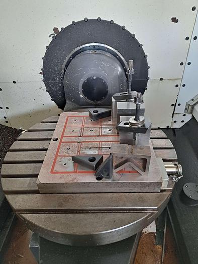 Used Centro de maquinação de 5 eixos MIKRON MILL E 700U +GF+