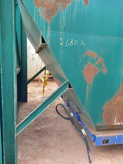 Used Silo de descarga / alimentação de ferro com separadores