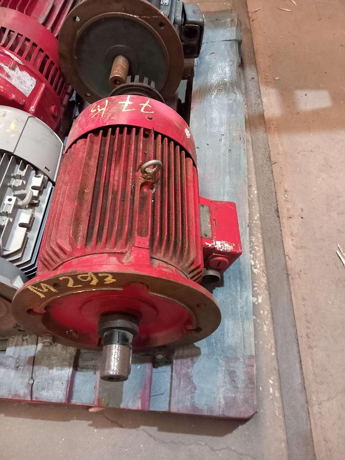 Used Motor elétrico industrial Siemens 10 CV