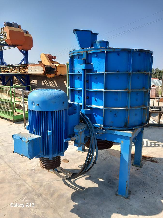 Used Conjunto moinho + crivo