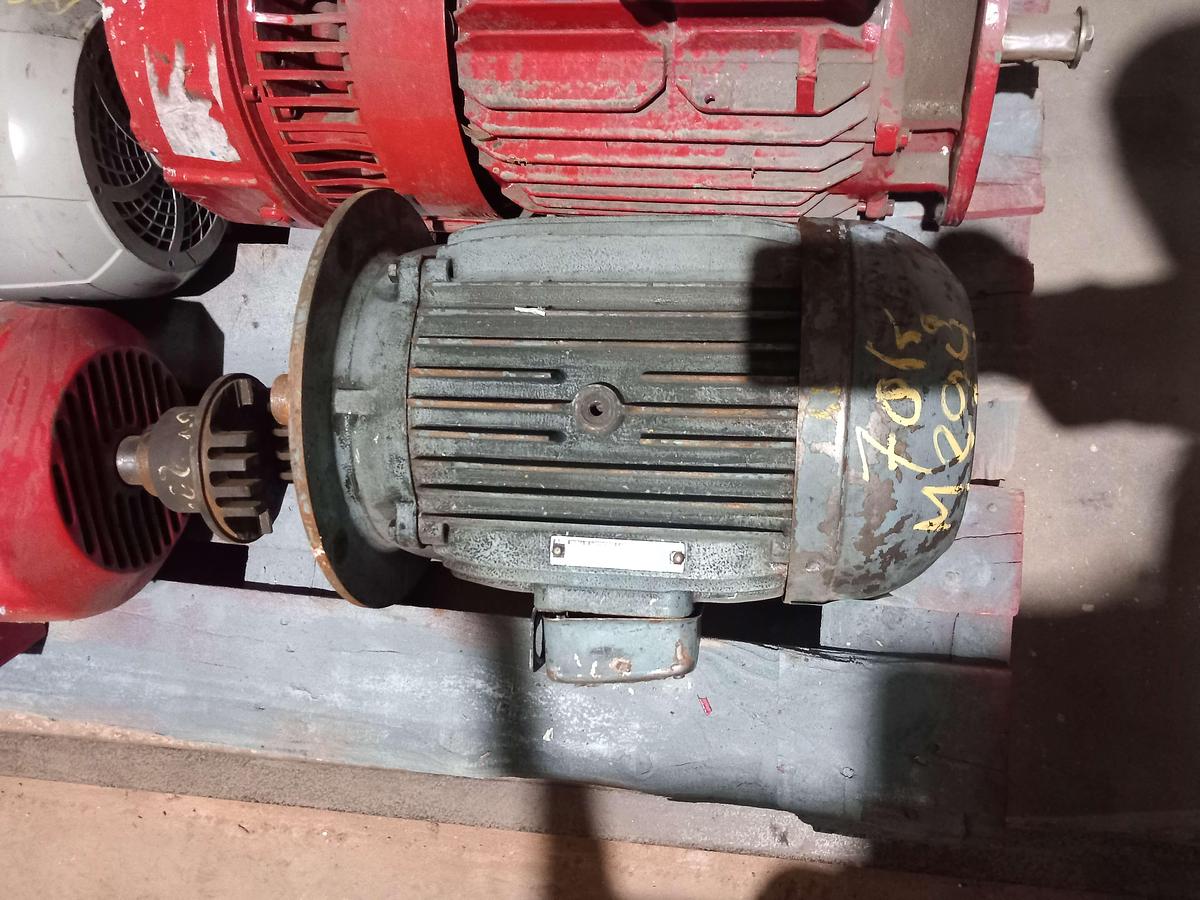 Used Motor elétrico industrial AEG 10 CV