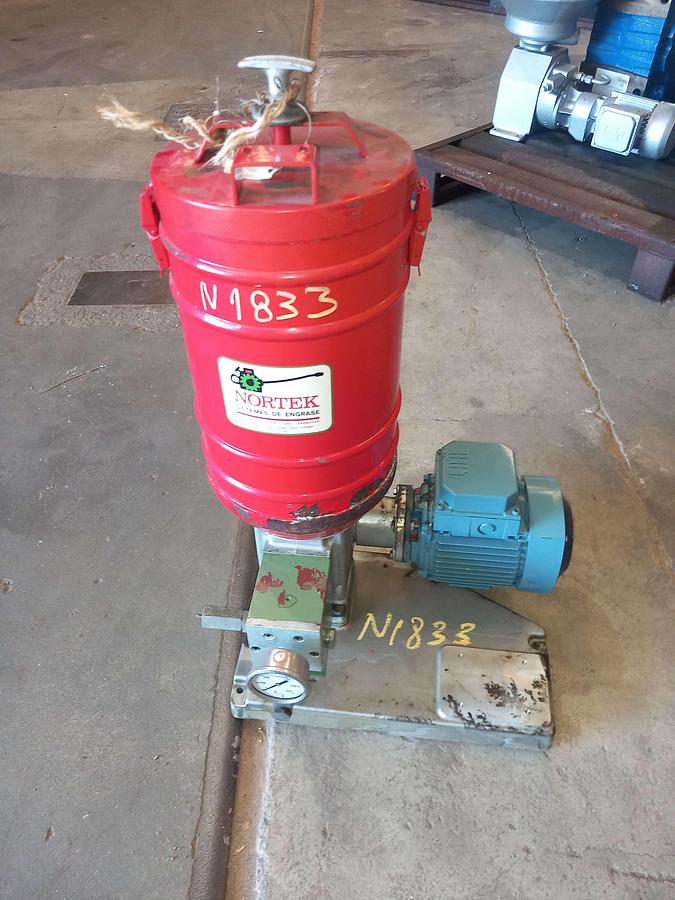 Used Bomba lubrificação eletrica Nortek