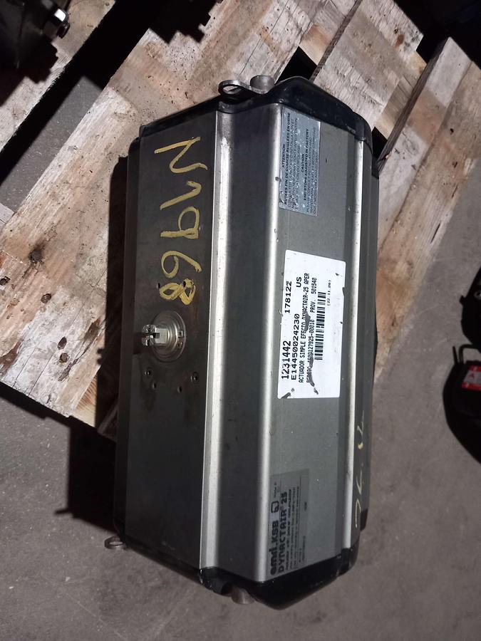 Used 2006 Valvulas controlo Pneumática Amir.Ksb Dynactair 25