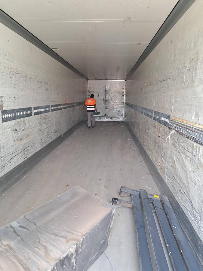 Used Contentor isotérmico de 12 metros