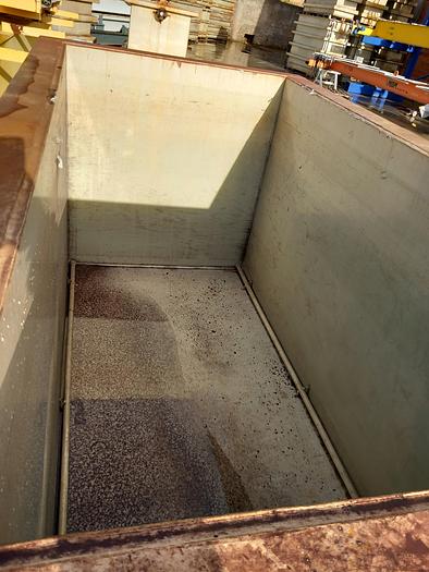 Used Reservatório de plástico