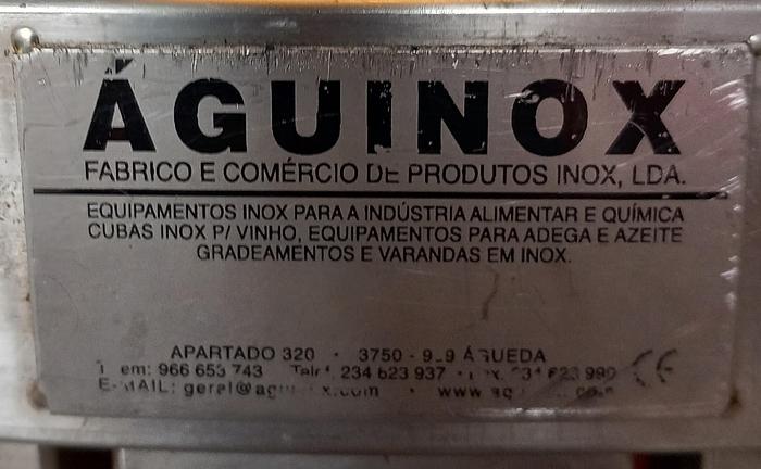 Used Prensa esmagadora de uva AGUINOX