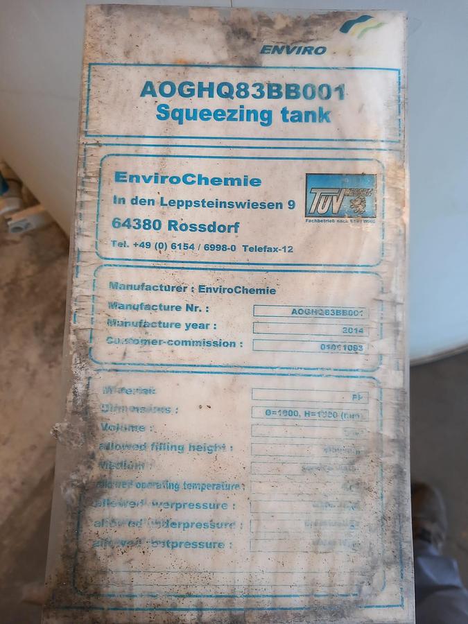 Used Deposito de plástico Envirochemie 3000 l.