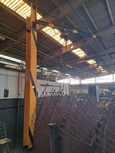 Used Guincho STAHL com pórtico