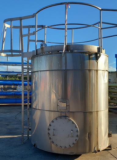 Used Reservatório de inox de 7000 litros