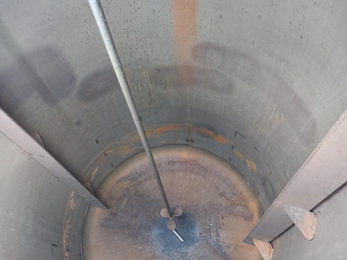 Used Reservatório de inox com misturador